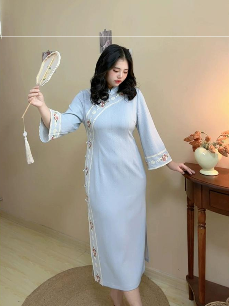 Qing Xin 清新 Plus Size Vintage Inspired Long Sleeve Qipao
