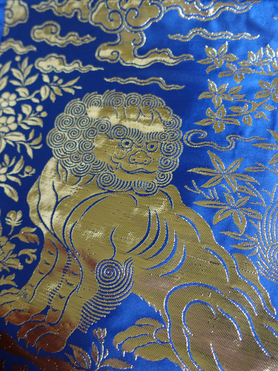 Xiang Shi 祥狮 Lucky Lion Golden Buzi Patch Brocade Tote Bag