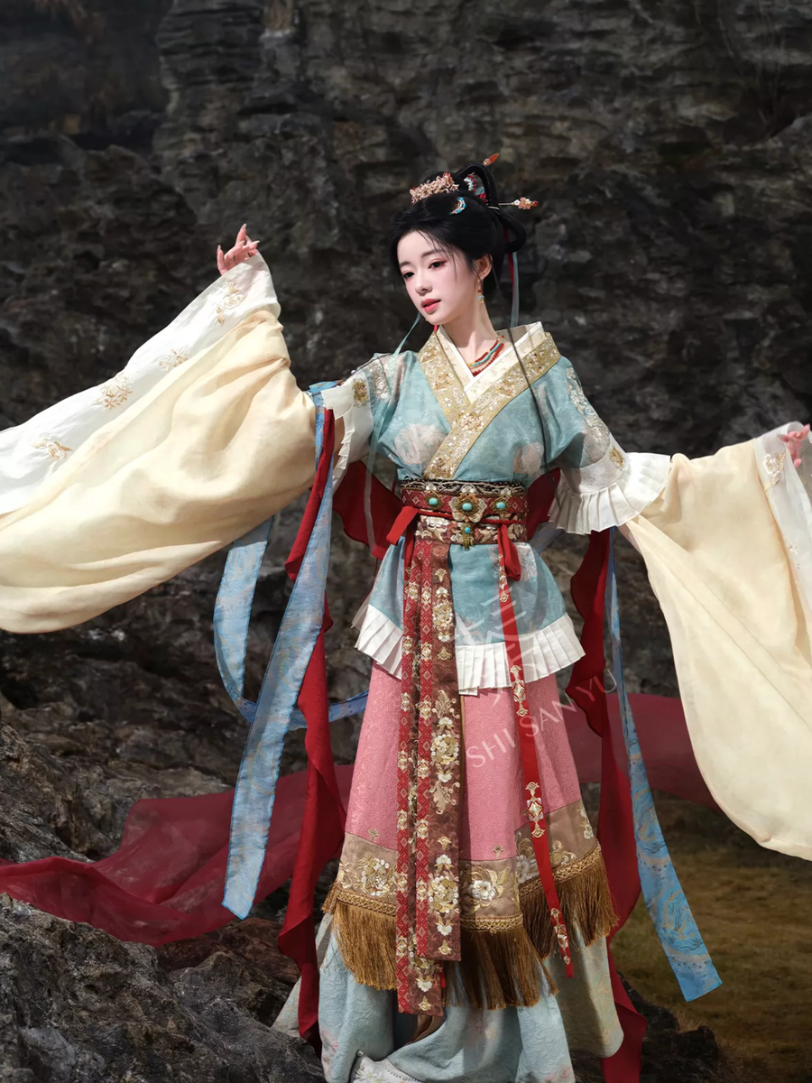 Qingluan Baoping 青鸾宝瓶 Azure Phoenix Fantasy WeiJin Dynasty Daxiushan Long Sleeve Top & Poqun Skirt Full Set