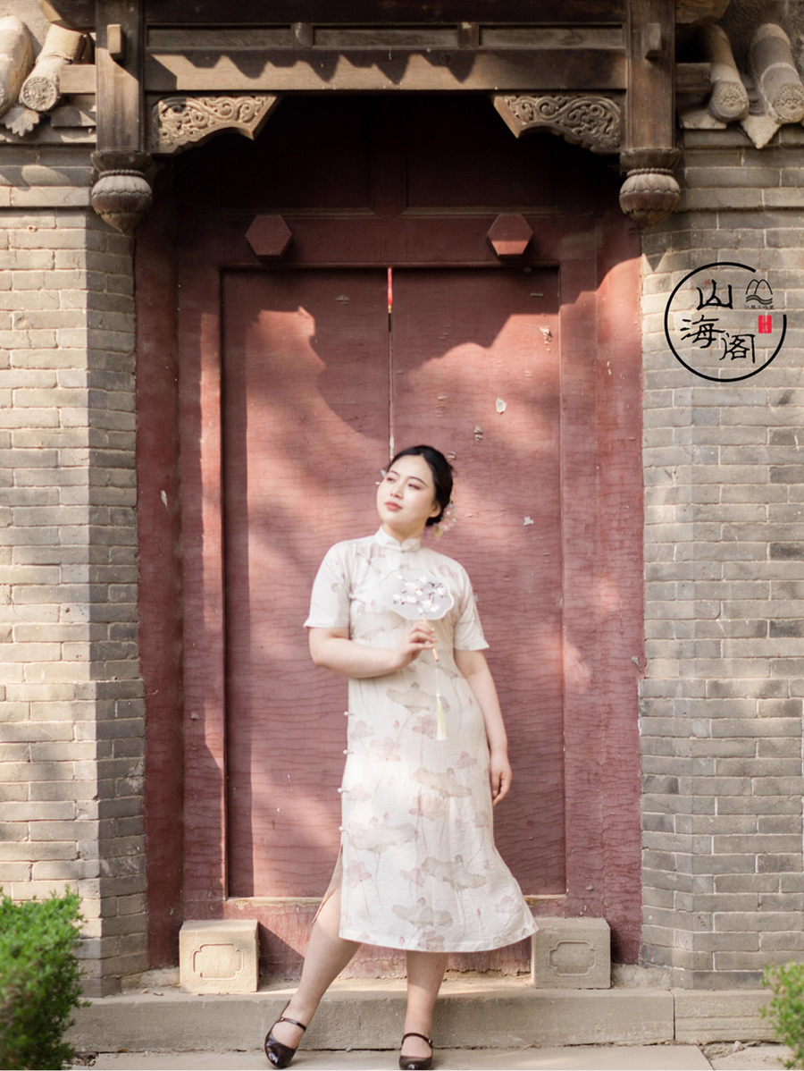 Baihe Dian 百合垫 Lilypad Vintage Plus Size Ramie Plant Summer Qipao