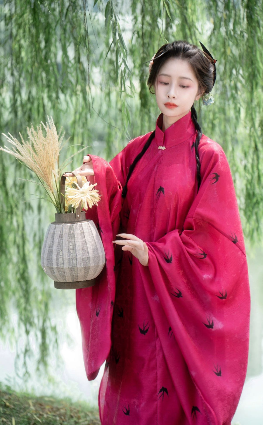 Qiu Wuyang 秋无恙 Autumn Remains Serene Late Ming Dynasty Sparrow Changshan Long Top & Summer Bijia Vest Set