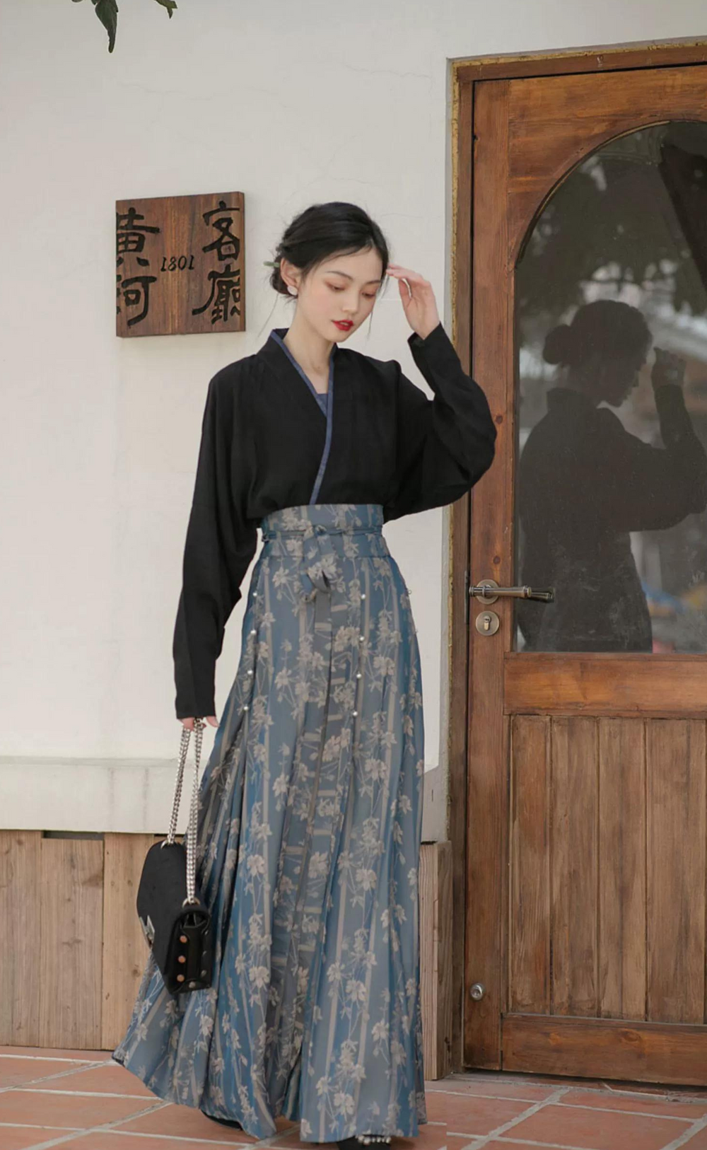 Pleated horn sleeve medium length A-shaped skirt large size women's dress  loose texture skirt high sense