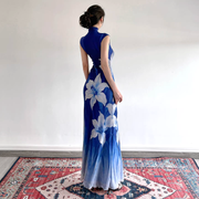 Lan Ting 兰亭 Orchid Pavilion New Chinese Style Ombre Sleeveless Qipao