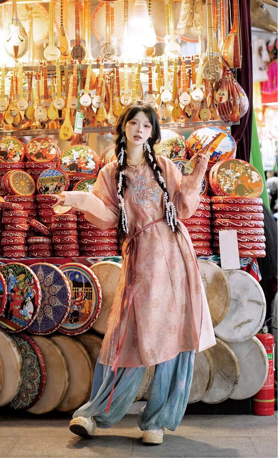 Leyi Yongge 乐以咏歌 Joy in Singing Tang Dynasty Daily Yuanlingpao Round Collar Robes & Pants Set