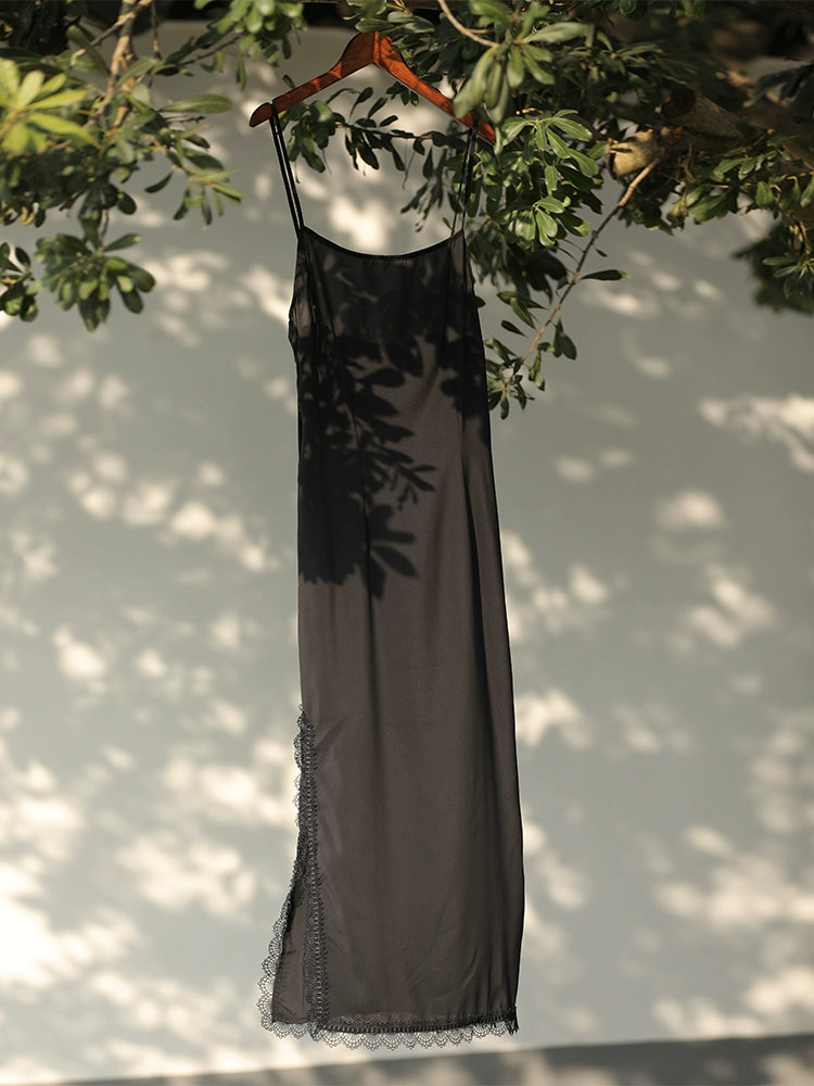 Hei Zhuodian 黑桌垫 Black Doily Lace Trim Qipao Slip Dress Undergarment