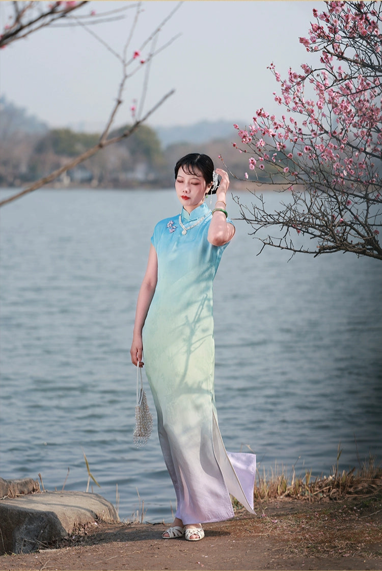 Ni 霓 Neon 1930s Gradient Leaf Jacquard Cap Sleeve Qipao