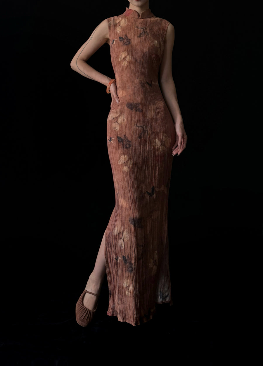 Gu Hua 古画 Ancient Painting Modernized Butterfly Textured Sleeveless Qipao