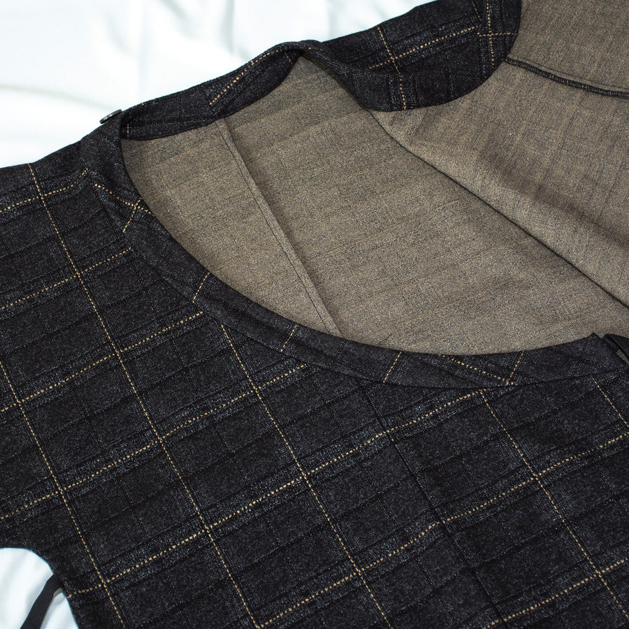 Mo Qi 墨棋 Ink Chess Modernized Early Ming Tweed Pleated Yuanlingpao Round Collar Coat