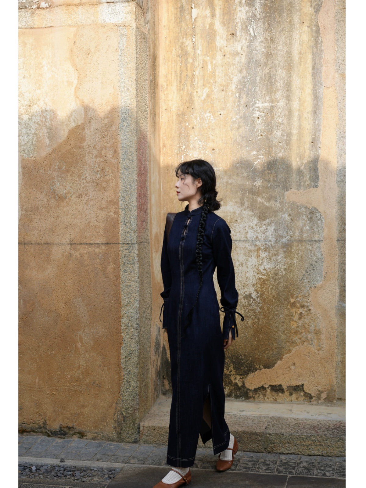Lan Diao 蓝调 Everyday Blues Modernized Cotton Denim Long Sleeve Qipao