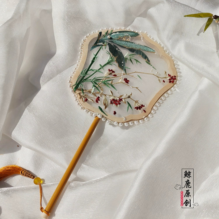 Guo Dongting 过洞庭 Crossing Dongting River Single-Sided Embroidered Tuanshan Round Fan