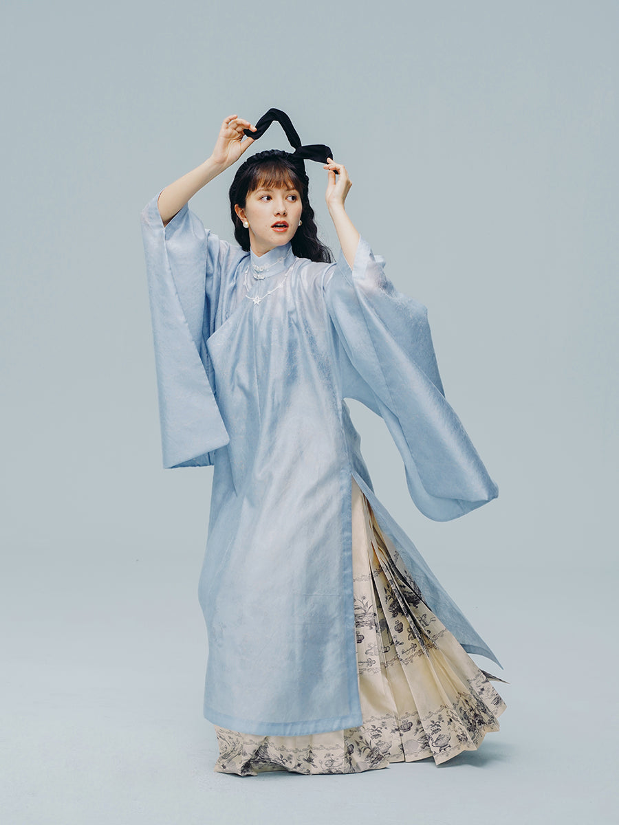 Meng Jing 梦境 Dreamscapes Modernized Late Ming Standing Collar Changshan Bijia & Mamian Set