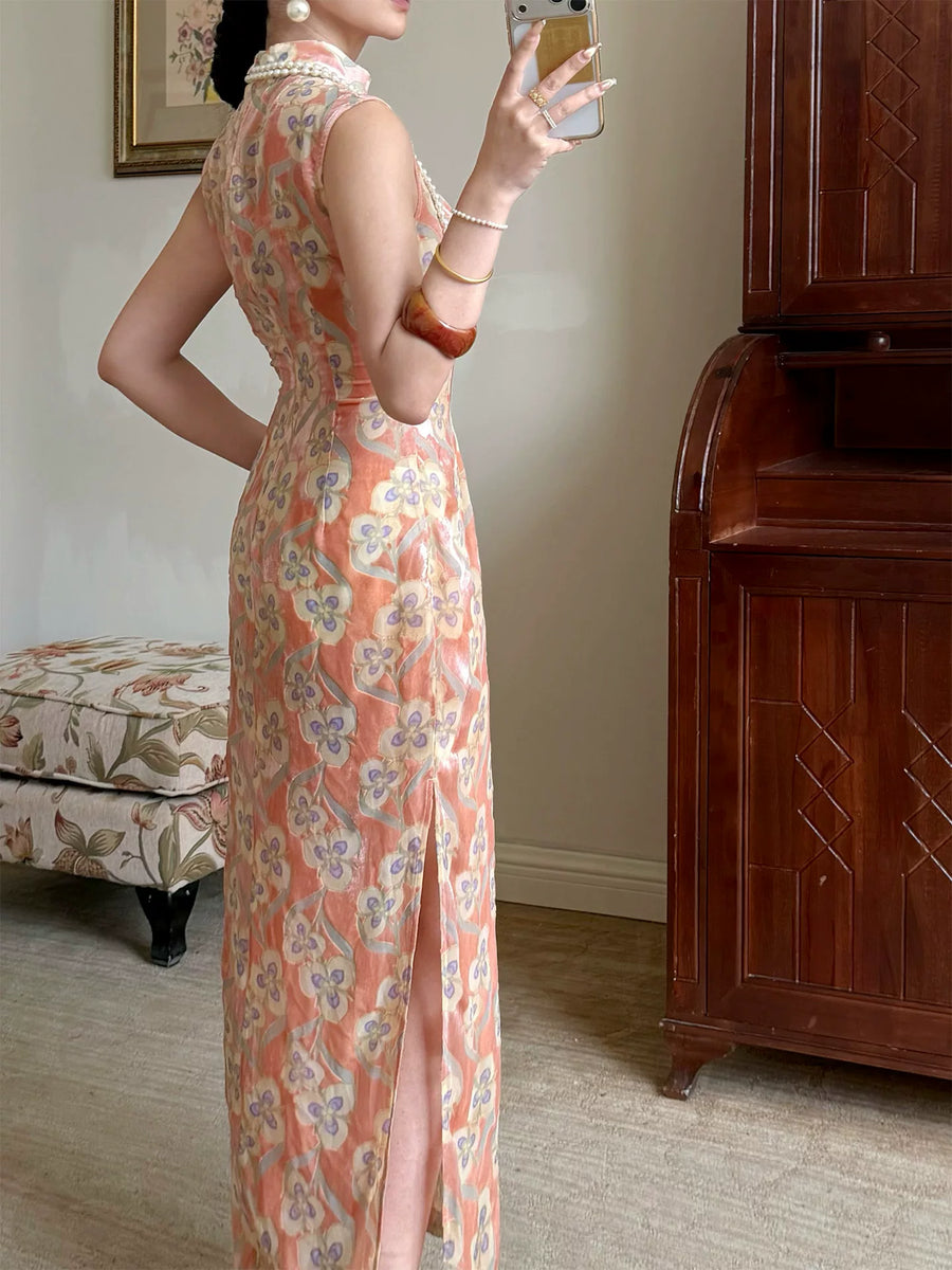 Xingyun Cao 幸运草 Lucky Clover Modernized Pastel Sleeveless Qipao
