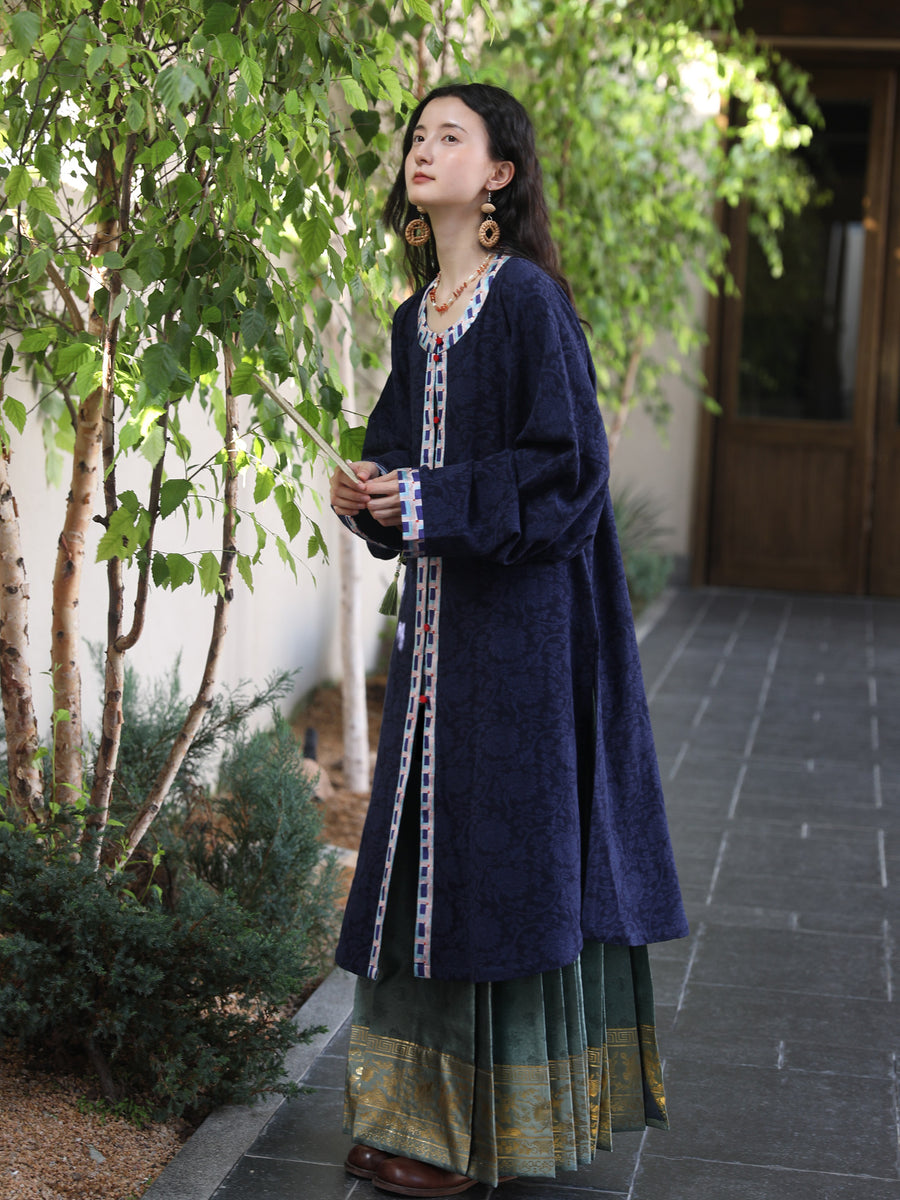 Dian Lan 靛蓝 Indigo Ming Dynasty Wanli Era Yuanling Changshan Pure Cotton Long Top & Mamian Skirt