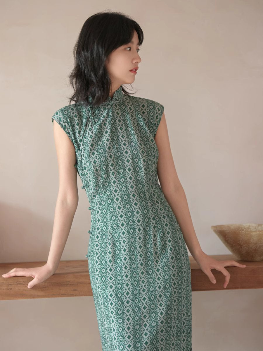Qing Xing 青荇 1930s Cotton Silk Summer Cap Sleeve Qipao