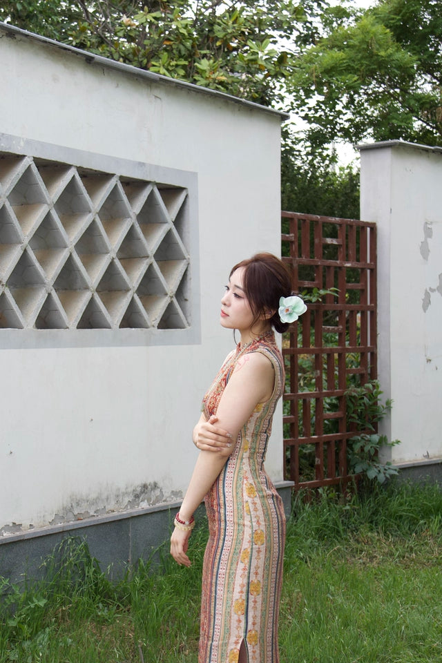 Urban Nomad 城市游牧 Tribal Print Western Sleeveless Pure Cotton Qipao