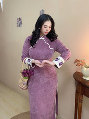 Lizi 李子 Plum 1920s Inspired Plus Size Scallop Trim Long Sleeve Embroidered Qipao