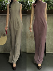 Sukè 素刻 Plain Carving Modernized Pinstripe Sleeveless Qipao