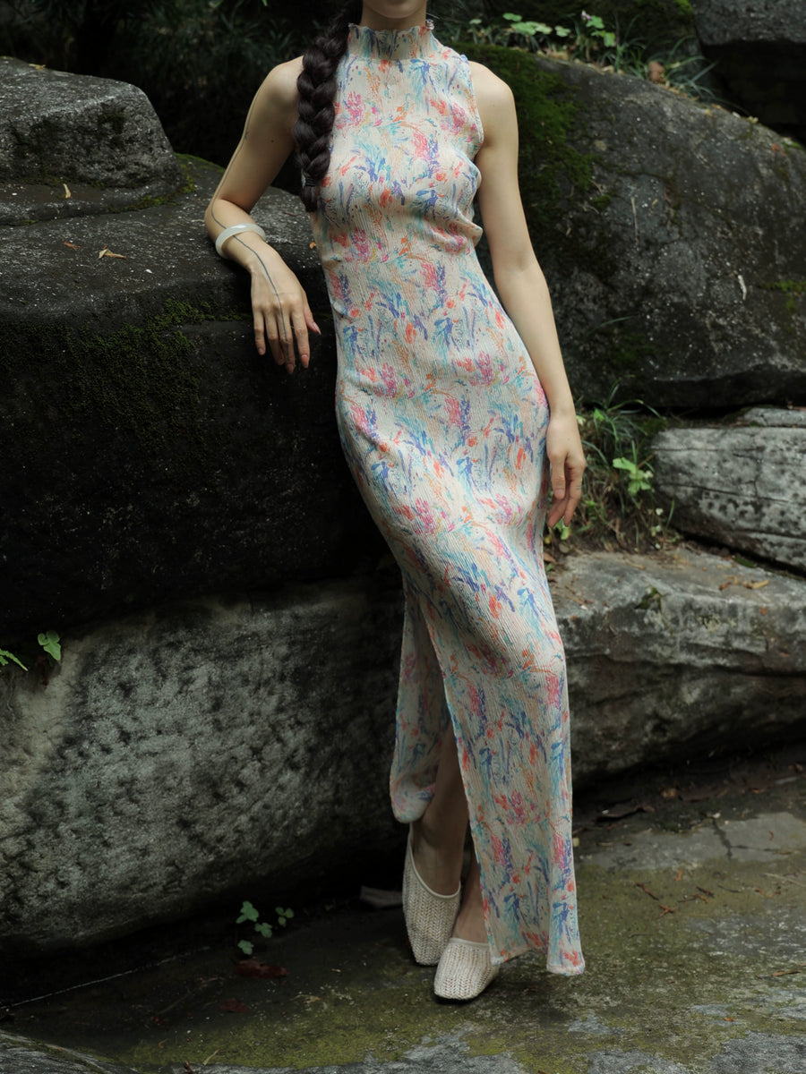 Ning Zhe 凝褶 Frozen Pleats Modernized Floral Accordion Pleat Sleeveless Qipao