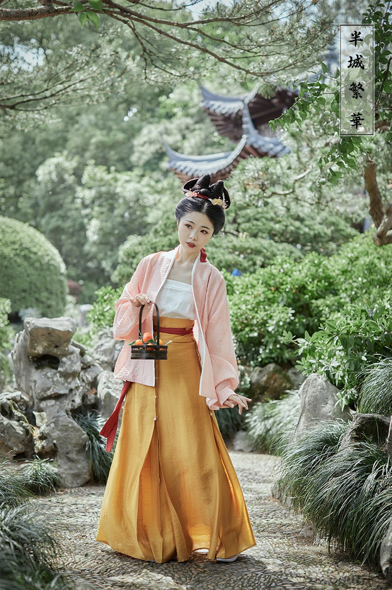 Ganzi 柑子 Citrus Southern Song De'an Zhou Tomb Restoration Linen Sanjianqun Three Panel Skirt