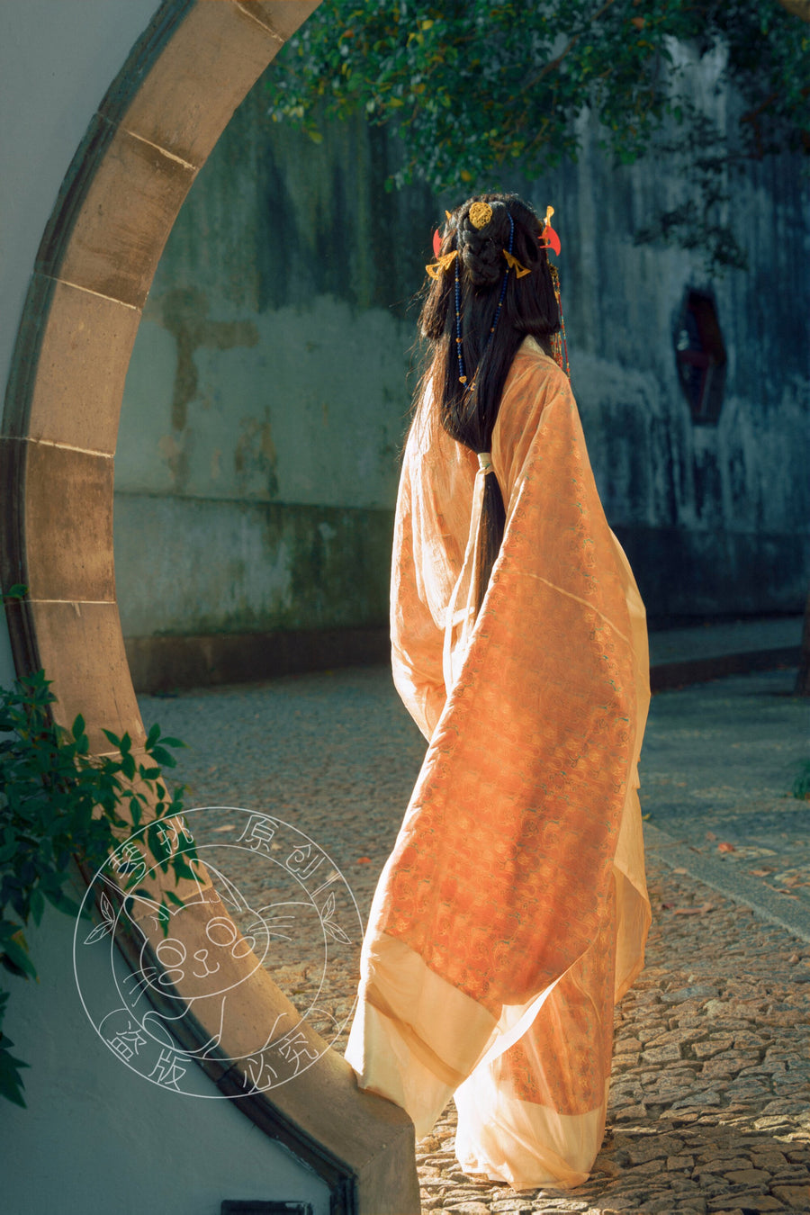 Jiangmen 江门 Han Dynasty Mawang Tomb Restoration Quju Curved Hem Robe Set