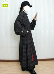 Mo Qi 墨棋 Ink Chess Modernized Early Ming Tweed Pleated Yuanlingpao Round Collar Coat