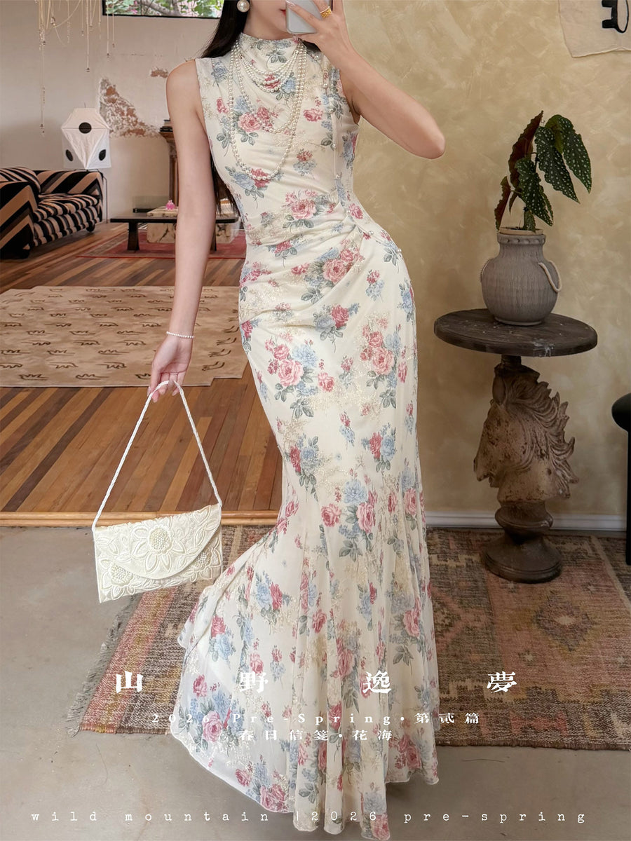 Zao Chun 早春 Early Spring New Chinese Style Modernized Floral Ruched Qipao