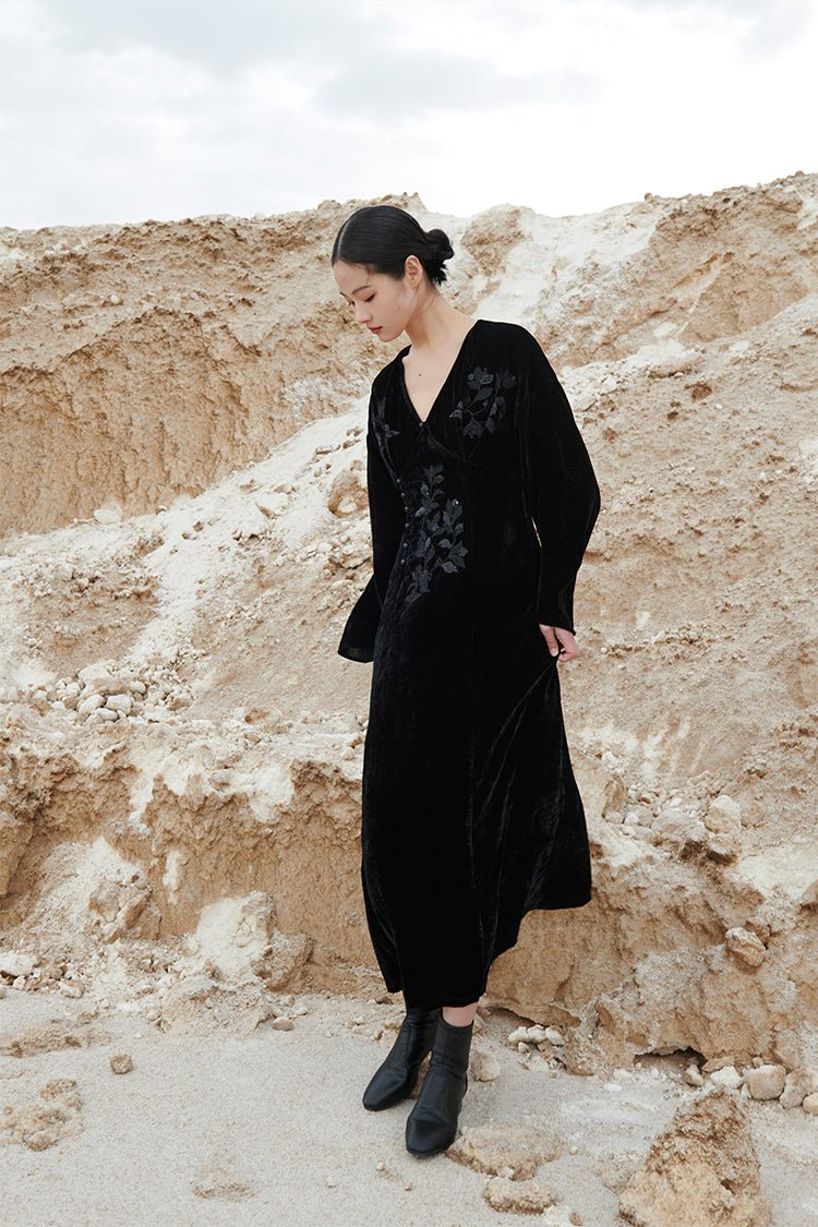 Ci Xiu 刺绣 Osmanthus Embroidery New Chinese Style Velvet Midi Dress