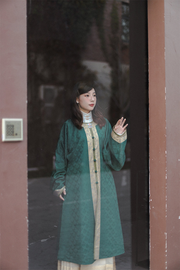 Bi Tao 碧桃 Turquoise Peach Ming Dynasty Yuanling Duijin Changshan Round Collar Long Shirt