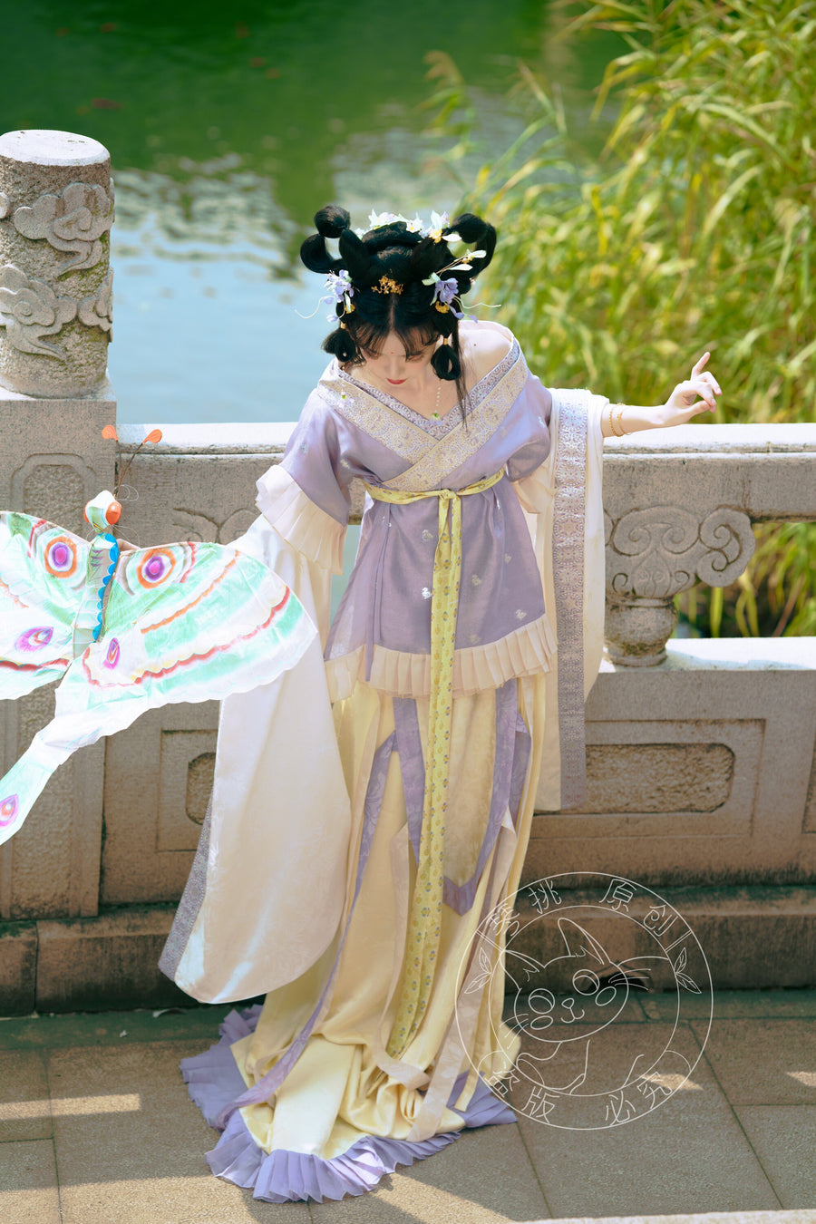 Zhu Zi 朱紫 Scarlet Wisteria Modernized Sui & Northern Southern Dynasty Guiyi Swallow Tail Ruqun Set