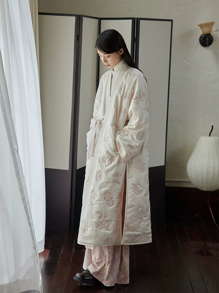 Boxue Xunchun 拨雪寻春 Snow Covered Spring Modernized Song Dynasty Changpao Coat & Wide Leg Pants Set