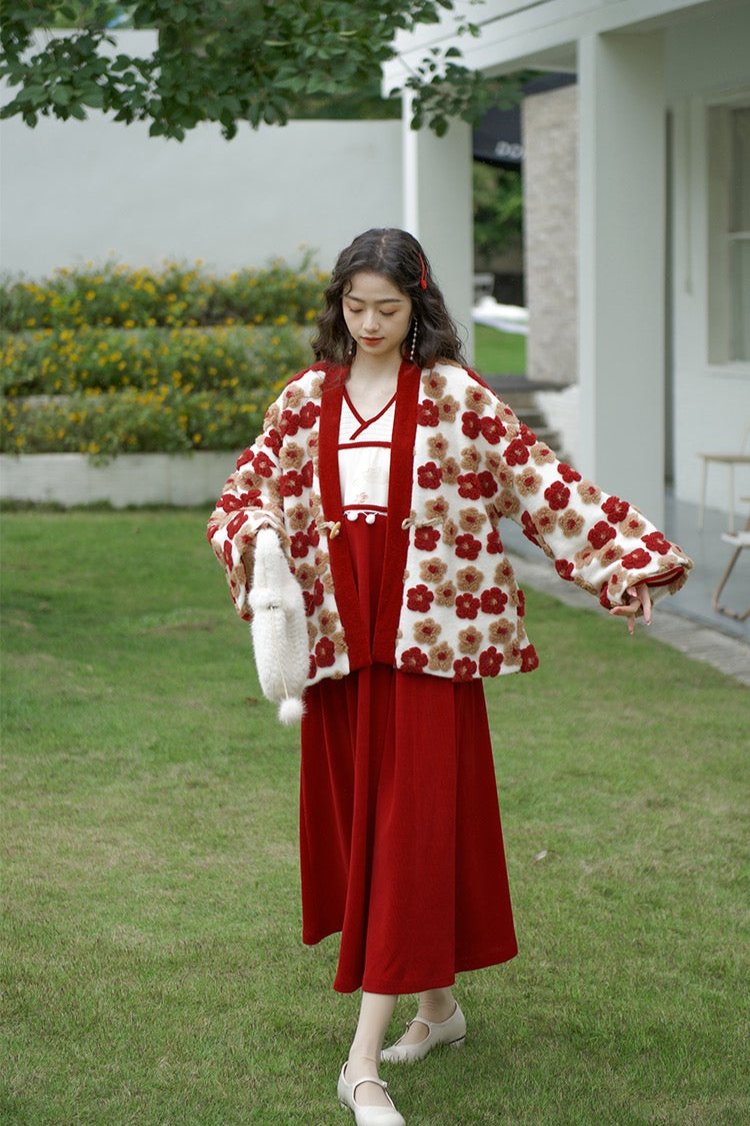 Jian You 间游 Garden Tour Modernized Song Dynasty Floral Sheep Wool Jacket