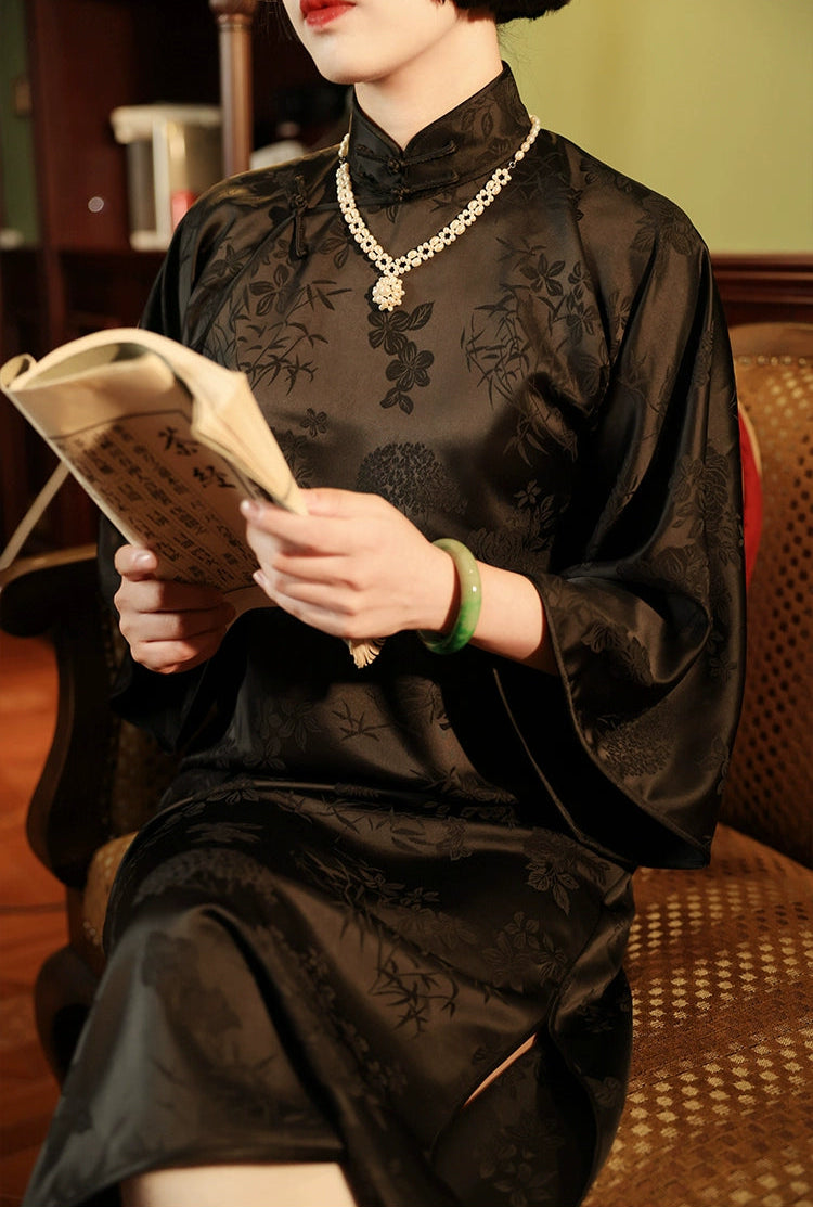 Xiao Chongshan 小重山 Layered Mountains 1920s Daily Floral Jacquard Bell Sleeve Qipao