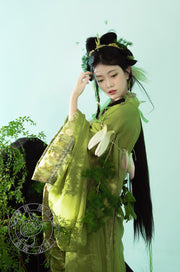Yu Ying 遇萤 Encountering a Firefly Modernized Warring States Zhiju Straight Hem Robe Set