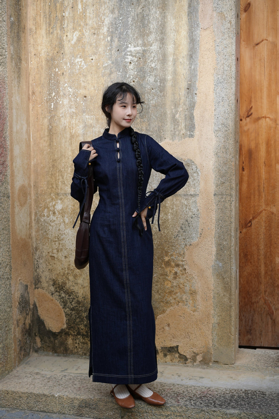Lan Diao 蓝调 Everyday Blues Modernized Cotton Denim Long Sleeve Qipao