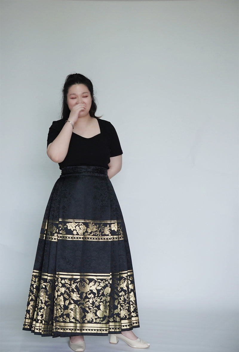 Taozi 桃子 Peach Ming Dynasty Plus Size Mamian Skirt
