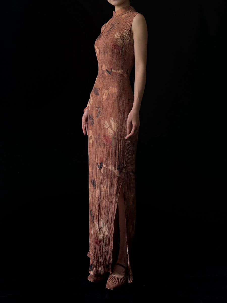 Gu Hua 古画 Ancient Painting Modernized Butterfly Textured Sleeveless Qipao
