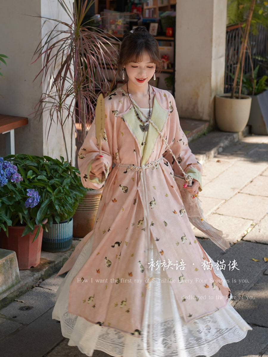 Maomao 猫猫 Kitten Modernized Tang Dynasty Cat Print Yuanlingpao Round Collar Robe