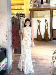 Zao Chun 早春 Early Spring New Chinese Style Modernized Floral Ruched Qipao