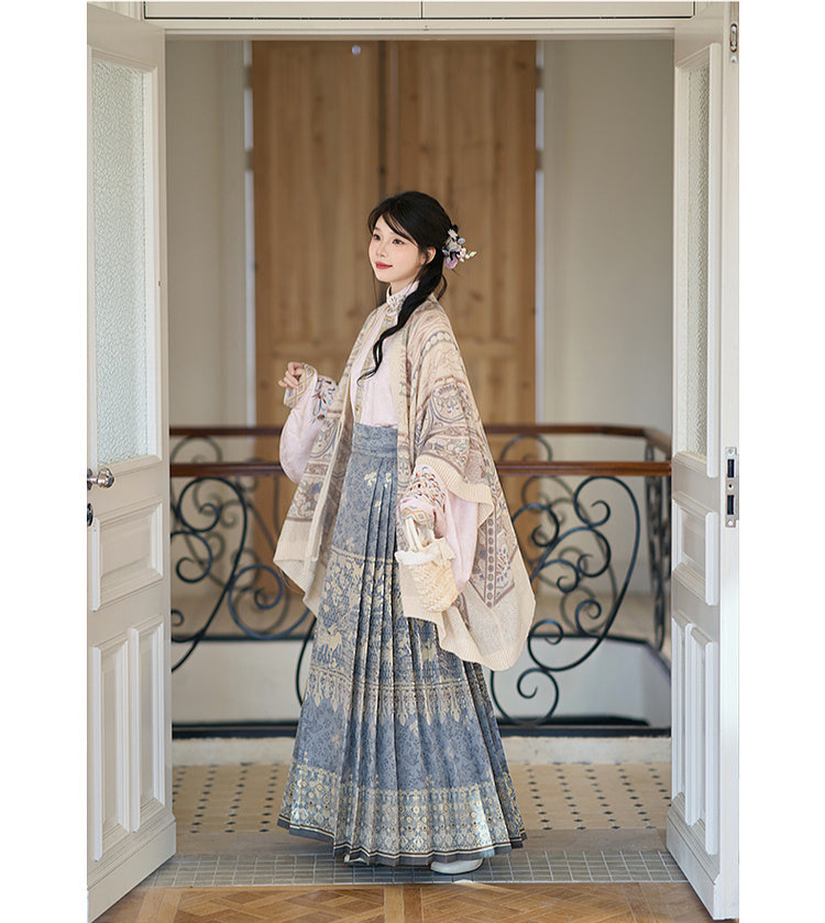 Lu Lu 陆陆 Deer Deer Modernized Ming Dynasty Knit Zhuyao & Mamian Skirt Set