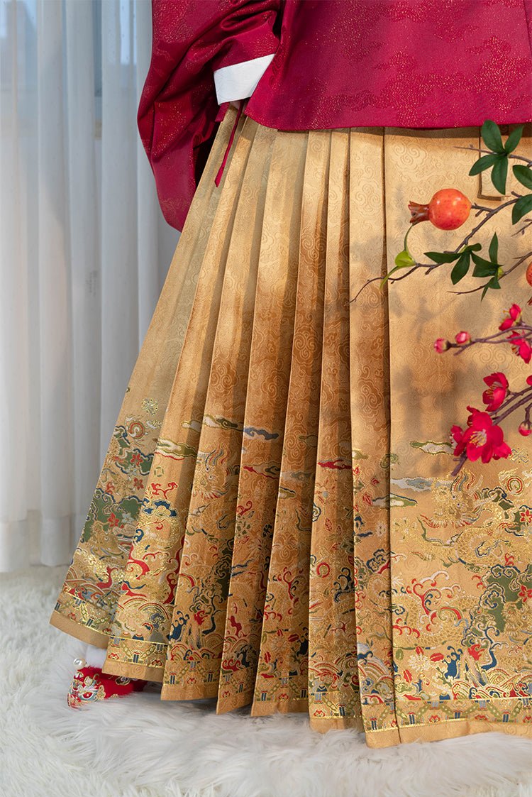 Tian Shou 添寿 Adding Longevity Ming Dynasty Mamian Skirt