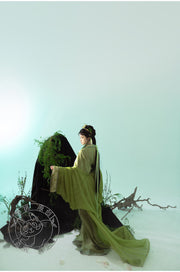 Yu Ying 遇萤 Encountering a Firefly Modernized Warring States Zhiju Straight Hem Robe Set