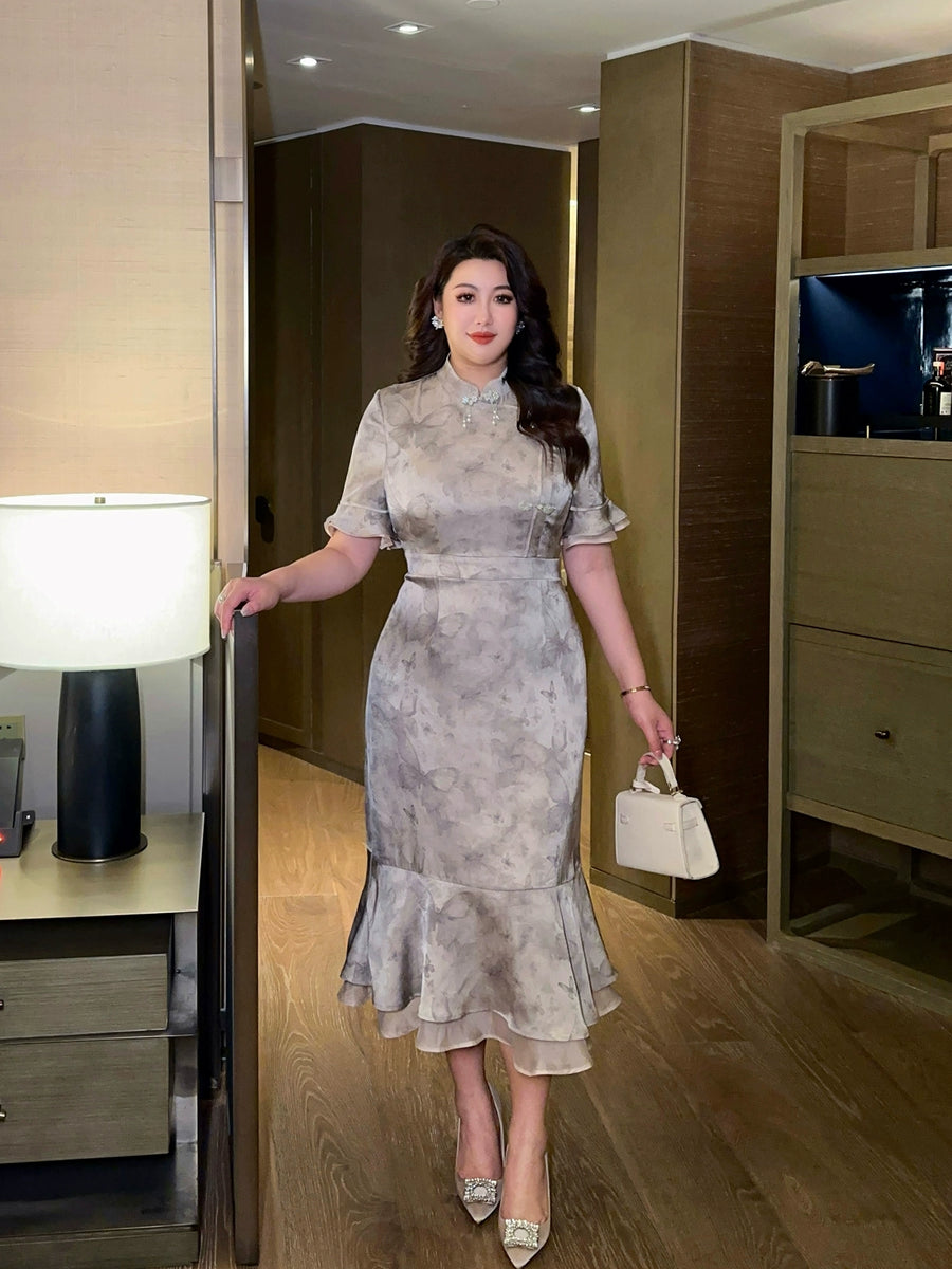 Yue E' 月蛾 Moon Moth Plus Size Modernized Pearl Trumpet Skirt Butterfly Sleeve Qipao