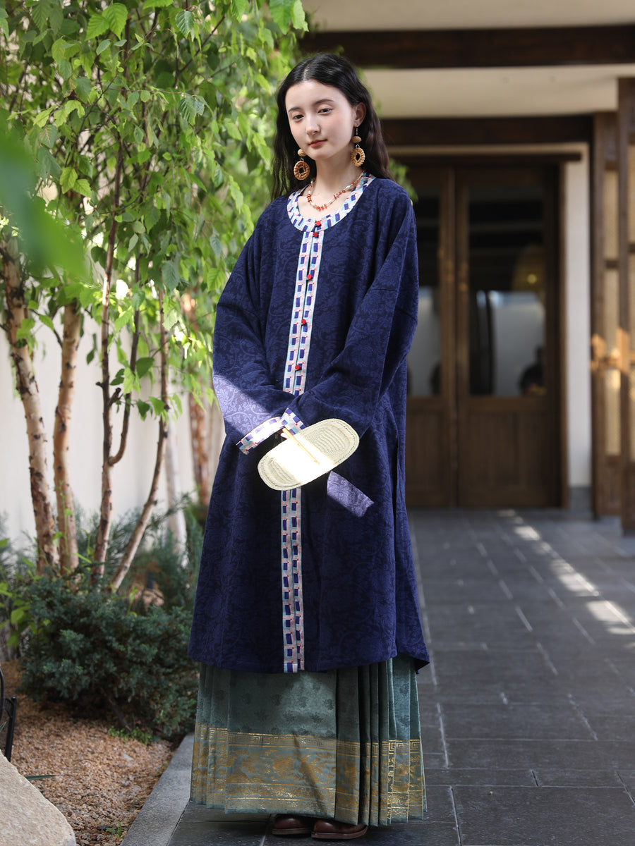 Dian Lan 靛蓝 Indigo Ming Dynasty Wanli Era Yuanling Changshan Pure Cotton Long Top & Mamian Skirt