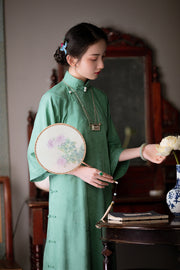 Wulong Cha 乌龙茶 Oolong Tea 1920s Phoenix Jacquard Bell Sleeve Qipao