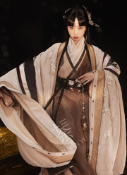 Five String Melody 五弦华韵 Modernized Han Dynasty Mulberry Silk Quju Zhiju Robe Set