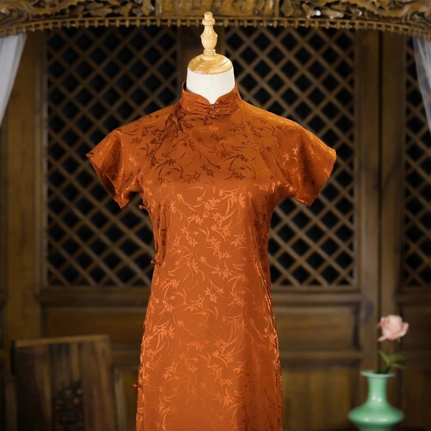 Tie Xu 铁锈 Rust Red 1930s Satin Floral Short Sleeve Qipao