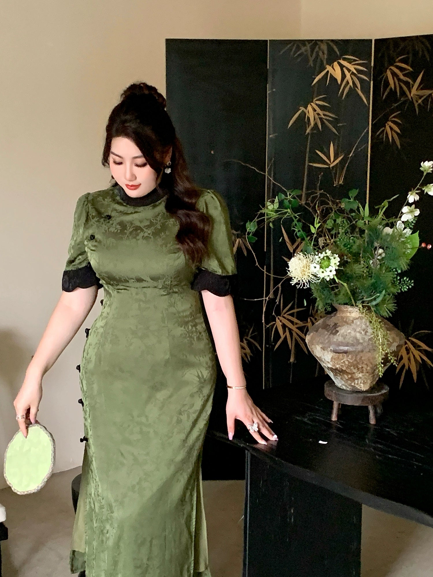 Yu Yuan 玉鸢 Jade Kite Plus Size Vintage Inspired Bottleneck Jacquard Qipao