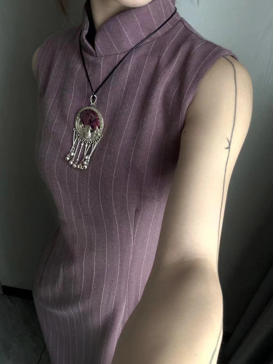 Sukè 素刻 Plain Carving Modernized Pinstripe Sleeveless Qipao