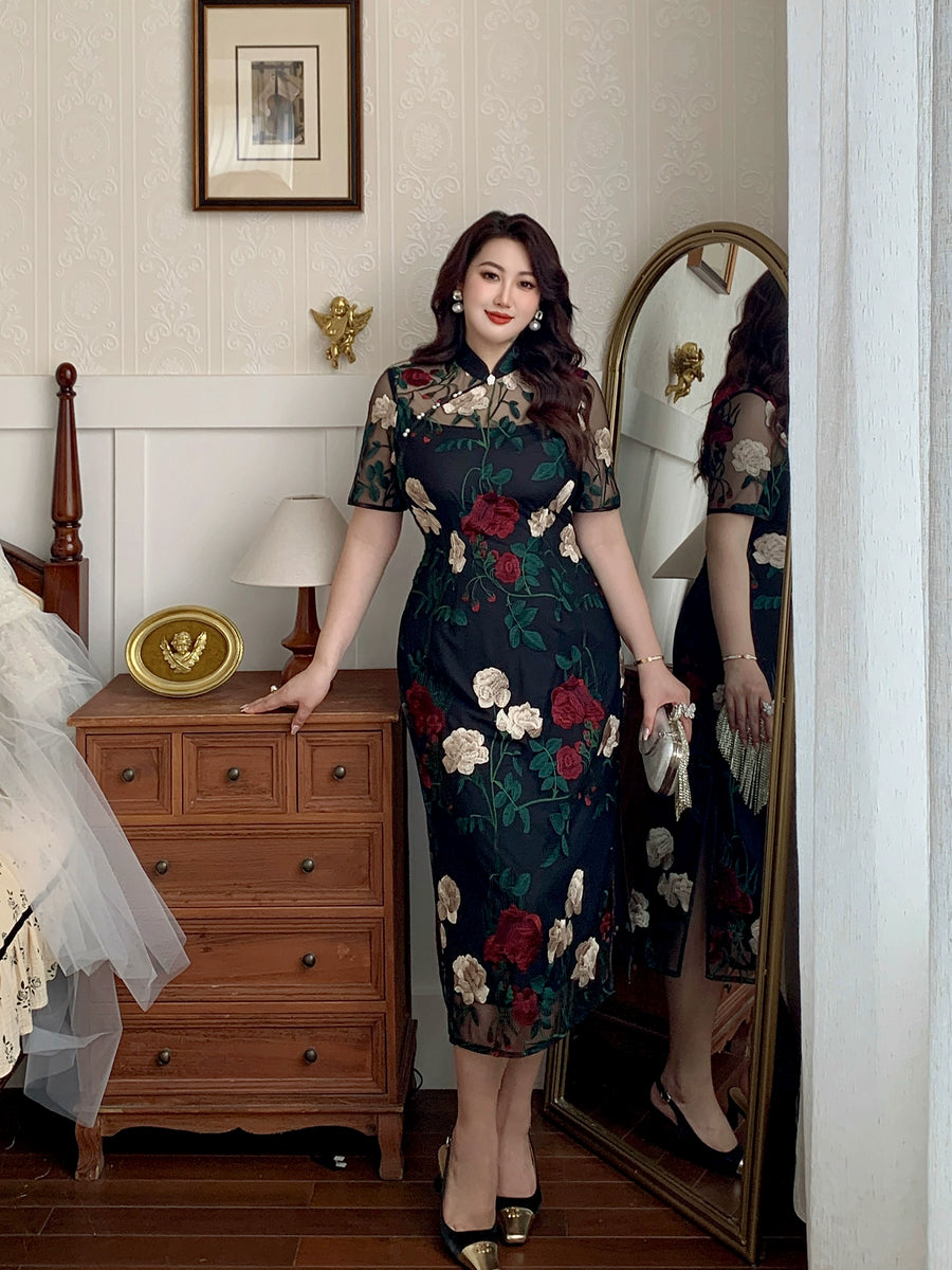 Xixue Gui 吸血鬼 Vampira Plus Size Modernized Sheer Embroidered Floral Short Sleeve Qipao
