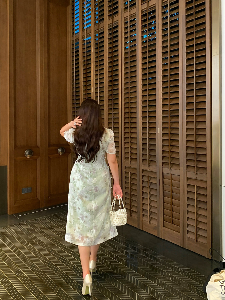 Hujiao Bohe 胡椒薄荷 Peppermint Plus Size Modernized Sheer Lace Short Sleeve Qipao